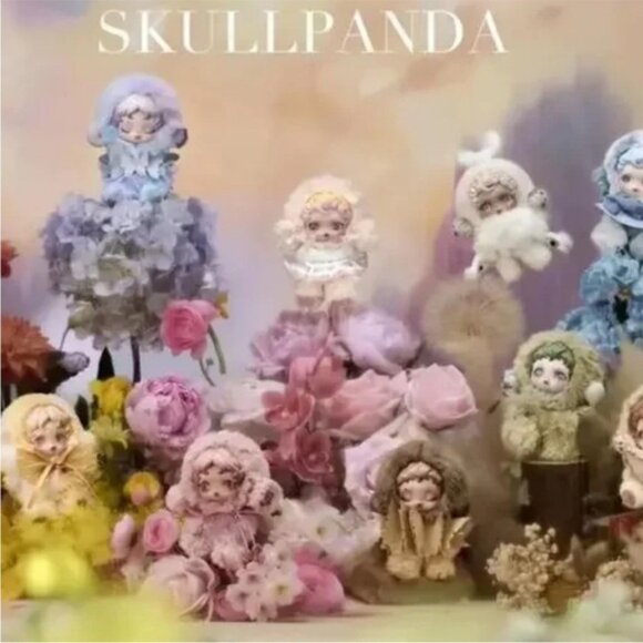 POP MART Accessories - Pop Mart L'impressionnisme SKULLPANDA Blind Box - NWT